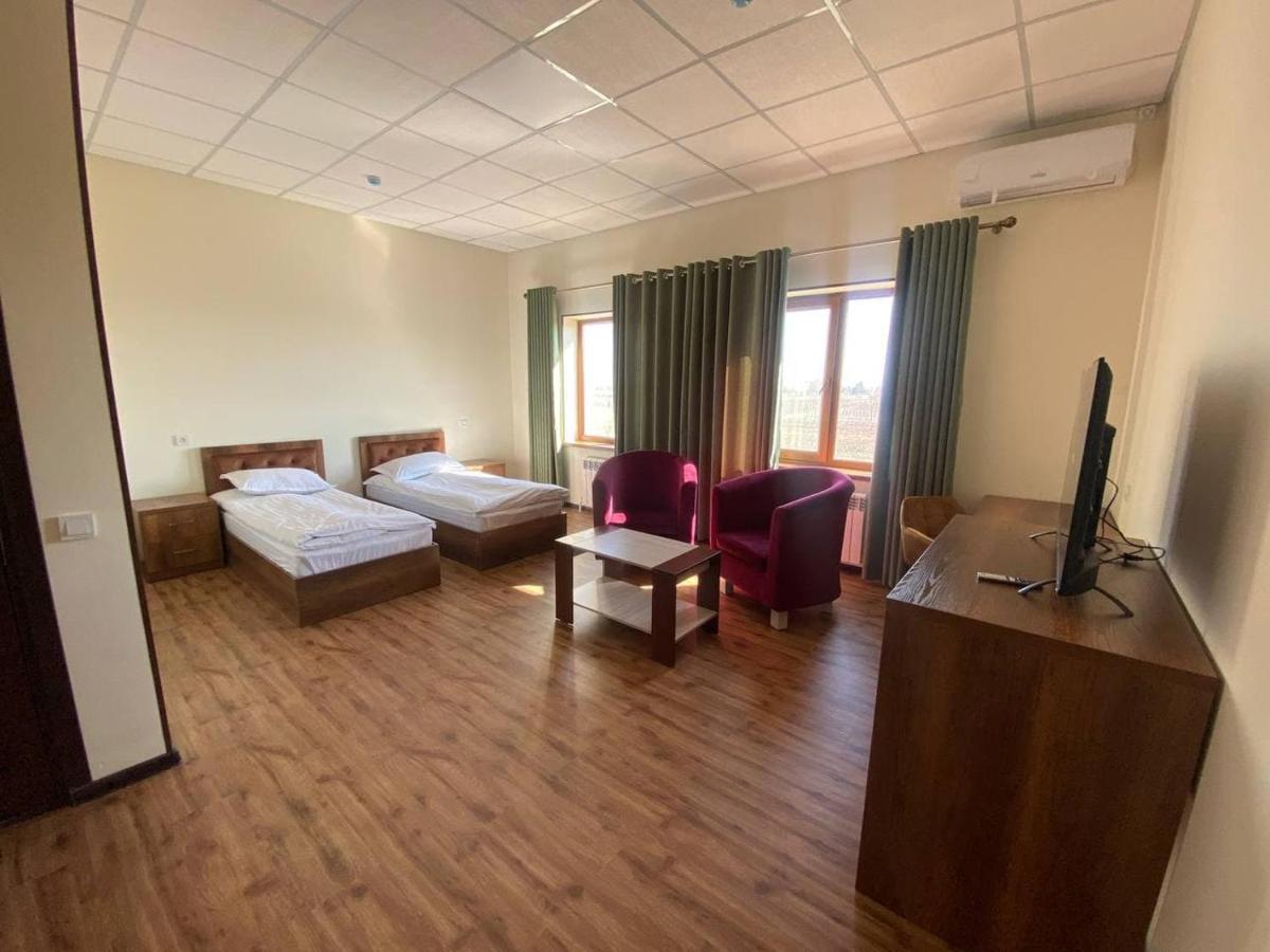 Uzumfermer Hotel & Winery Tashkent Ngoại thất bức ảnh