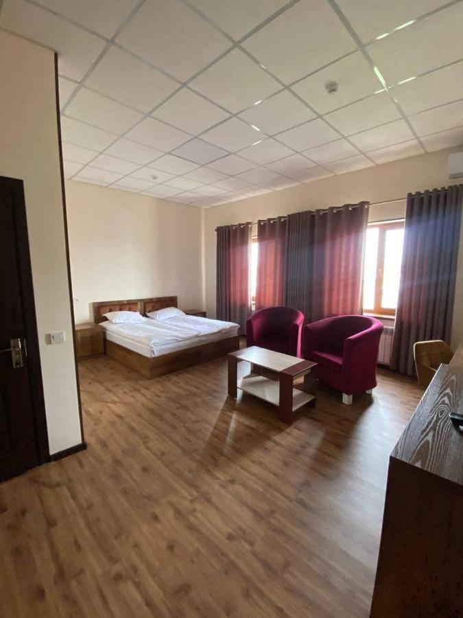 Uzumfermer Hotel & Winery Tashkent Ngoại thất bức ảnh